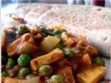 Indian Curry with Paneer and Peas