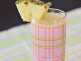 Piña Colada breakfast smoothie