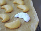 Vegan Crescent Cookies