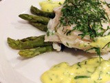 Hake Fillets with Asparagus and Hollandaise Sauce