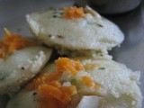 Rawa Idli- Steamed semolina cakes