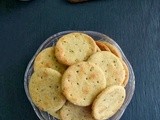 Baked Mathri / Baked Methi Mathri / Methi Ki Mathri