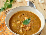 Poondu Milagu Kuzhambu / Garlic Pepper Gravy