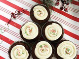 Keto Peppermint Frosting with Keto Chocolate Cupcakes