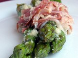 Marinierter Spargel mit Prosciutto und Parmesan