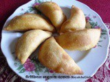 Delicious Sweet Khajurache Chandrakala Recipe in Marathi