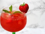 Strawberry and Gin Smash