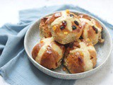 Vegan Hot Cross Buns