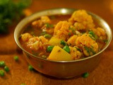 Cauliflower, peas, and potatoes in a thin gravy – Aloo Gobhi Jhol