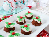 Mini Christmas Pudding Cupcakes with Custard Flavoured Icing