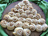 Christmas Tree Cinnamon Crescent Rolls