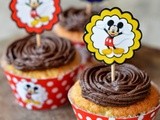 Surprise Mickey Mouse cupcakes