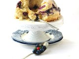 :: Čalabrcanje četvrtkom: Blueberry cream cheese monkey bread ::