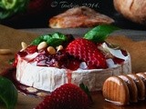 :: Ugošćujem Utorkom: Brie s jagodama i umakom od meda i aceto balsamica ::