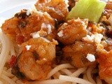 Μίνι γαριδούλες σαγανάκι σε φωλιά σπαγγέτι
