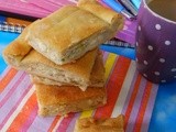 Πικάντικη τυρόπιτα με φρέσκα κρεμμυδάκια και λιαστές ντομάτες