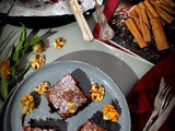 Brownies με σοκολάτα, ταχίνι, καρύδια και cranberries