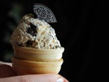 Παγωτό καραμέλα με γιαούρτι και μπισκότα Oreo