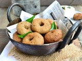 Karuppu Uzunda Vadai/ Black Urad Dhal fritters