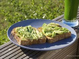 Toasts d’avocat et Jus Vitaminé