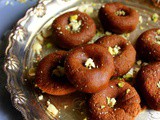 Chocolate Mawa Peda Recipe