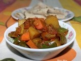 Green Bell Pepper Carrot Potato Stir Fry / Stir Fry capsicum with carrots and potato