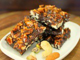 Kaju Ki Chikki / Cashew Brittle