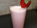 Strawberry Dates Smoothie