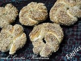 Eggless Greek Simitia/ Koulouria