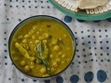 Green Peas Coconut Milk Curry