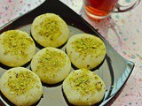 Naan Berenji ~ Persian Rice Flour Cookies