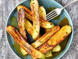 Courgettes with paprika, saffron and oregano