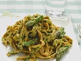 Smoked paprika tagliatelle with asparagus and wild garlic pesto