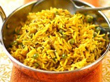 Turmeric rice and peas