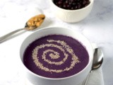 Wild Blueberry Cinnamon Bun Smoothie Bowl