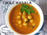 Chole masala (chickpeas cooked with onions and tomato)