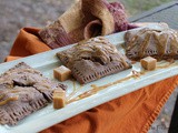 Apple Crisp Hand Pies / #FlavorsofFall