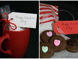 Last Minute Valentine Gifts~Homemade Hot Chocolate Mix and Chocolate Dipped Thin Oreos