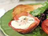 Baked Eggs in Ham Cups