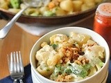 Skillet Broccoli Macaroni and Cheese with Garlic Breadcrumbs
