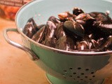 Cringingly Delicious [Rioja Steamed Mussels with Caramelized Onions and Chorizo]