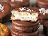 Chocolate Covered Peppermint Ritz Cookies