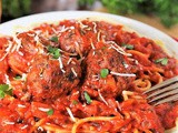 How to Make Classic Spaghetti and Meatballs