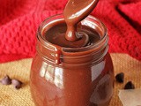 How to Make Homemade Chocolate Sauce