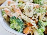 Quick Weeknight Chicken Penne Alfredo {Skinnier, too!}