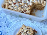 Applesauce marshmallow coffee cake