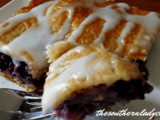 Blackberry crescent roll bars