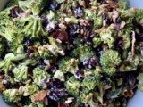 Broccoli raisin salad