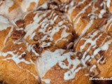 Butter pecan cheesecake biscuits