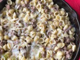 Cheesesteak pasta skillet